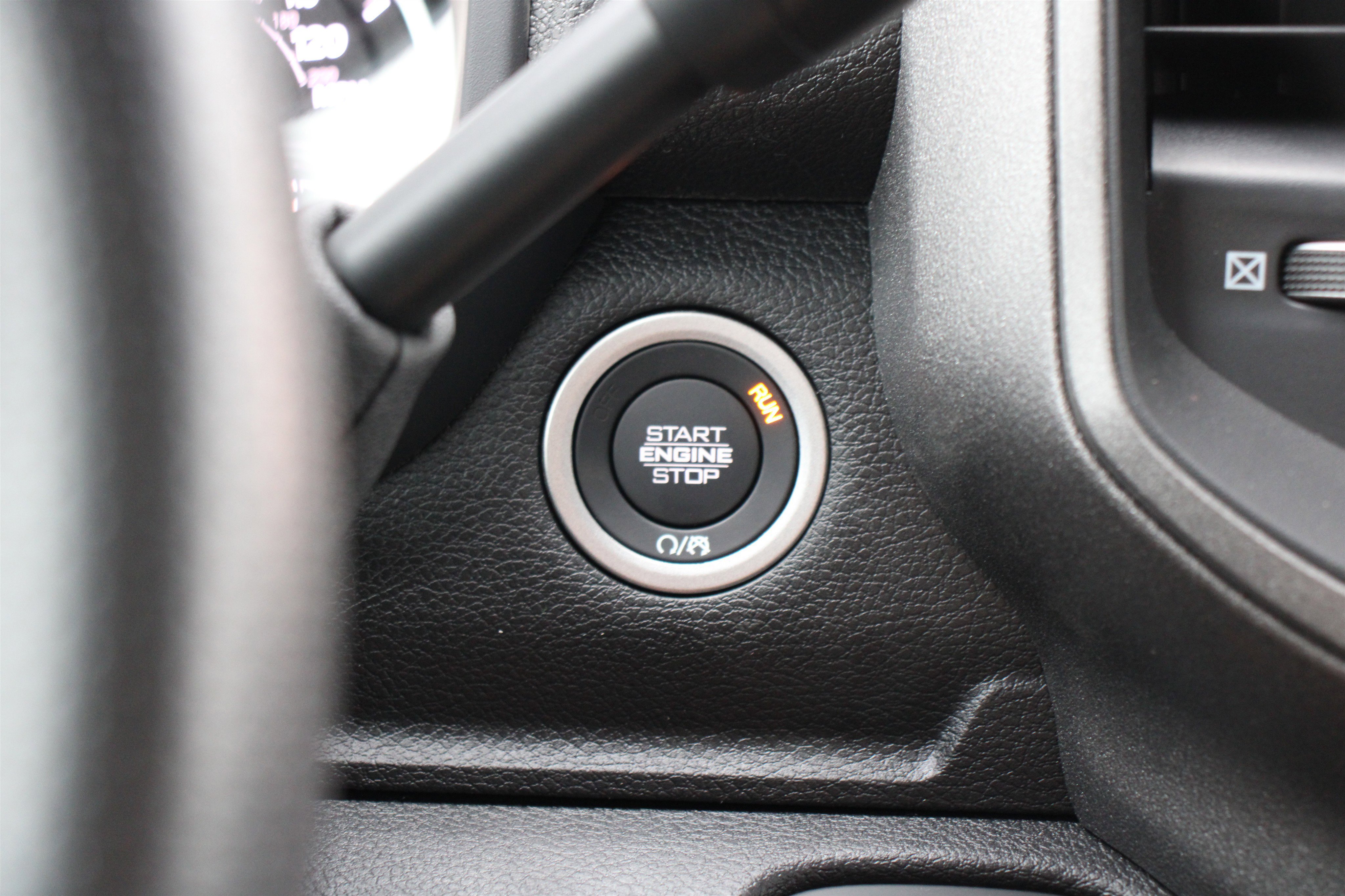 Used 2025 RAM 3500 Tradesman w/ Chrome Appearance Group image 18