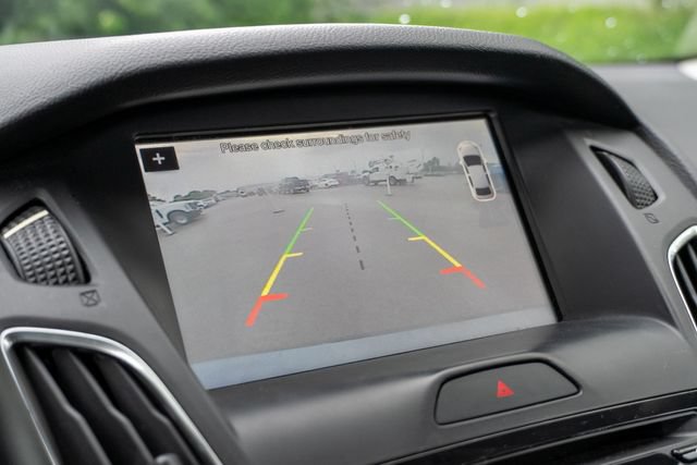 Used 2017 Ford Focus Titanium FWD image 58