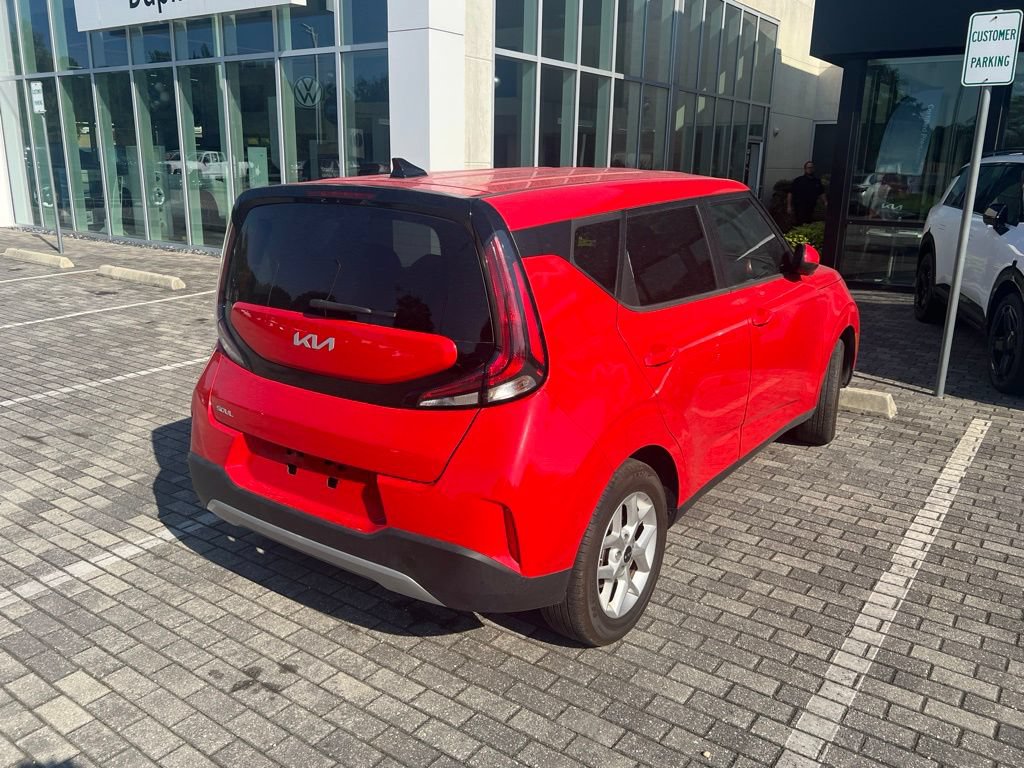 Used 2024 Kia Soul LX w/ Option Group 015 FWD image 8