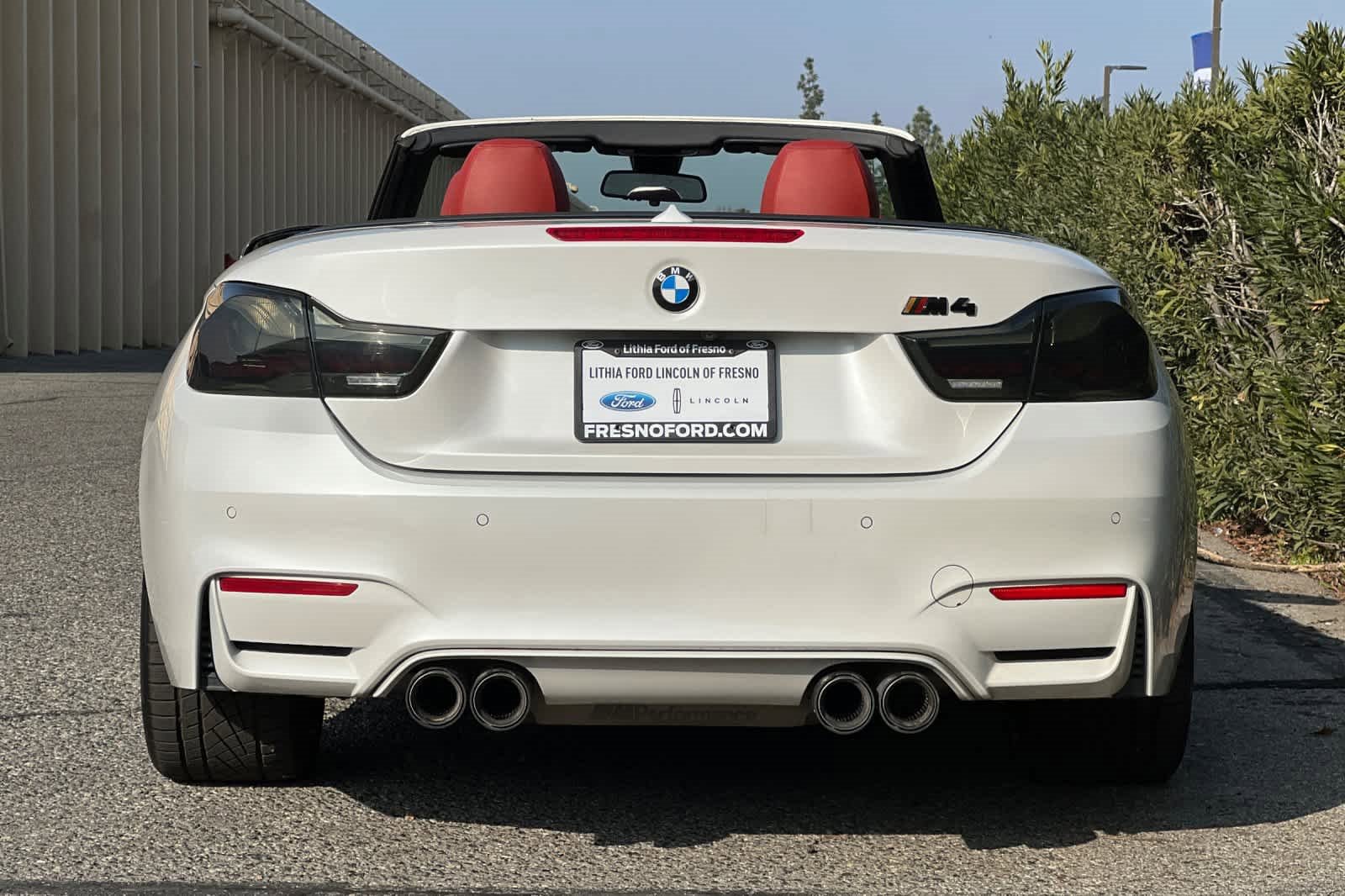 Used 2015 BMW M4 Convertible image 8