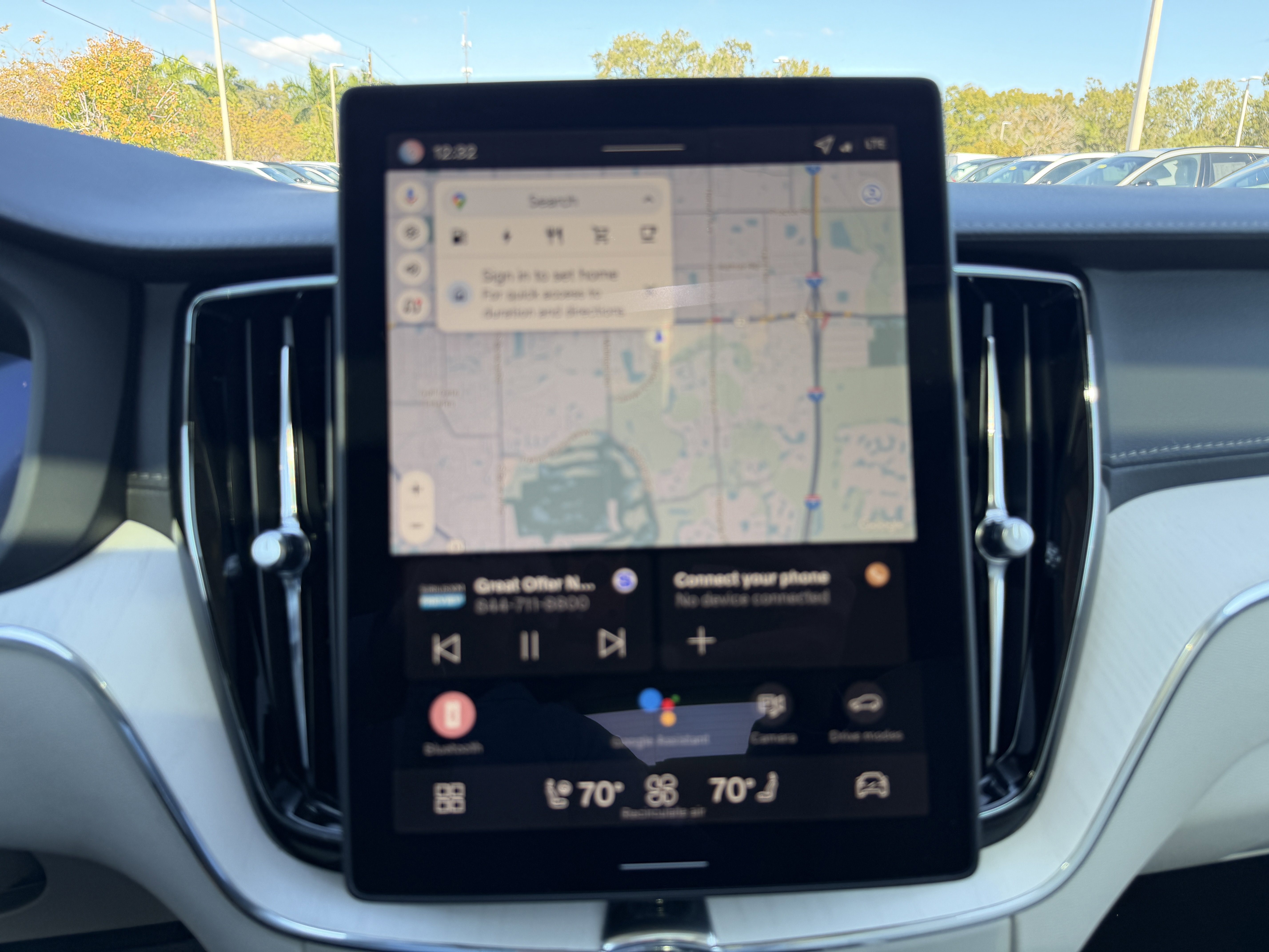 New 2026 Volvo XC60 T8 Ultra w/ Climate Package image 21