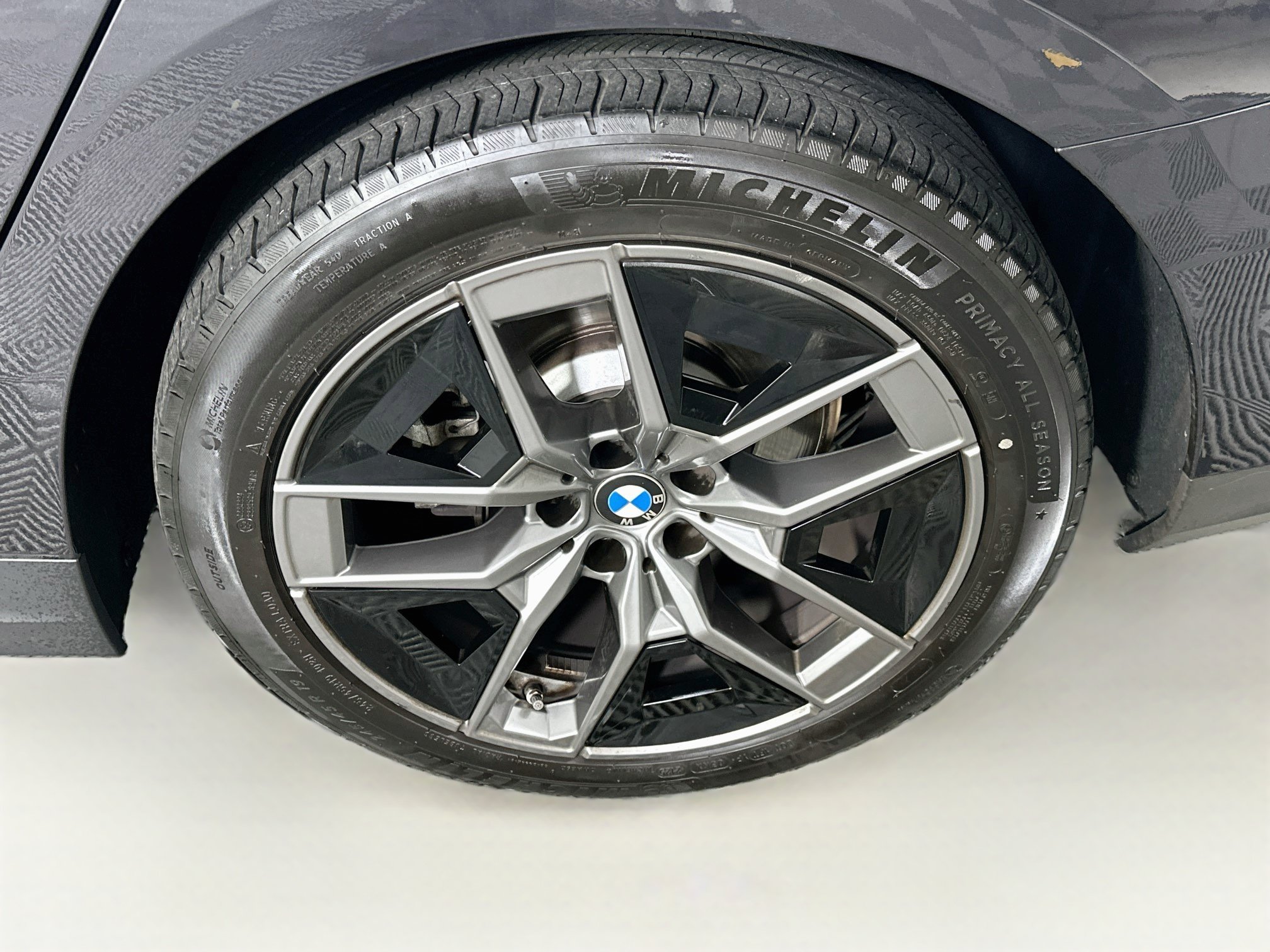 Used 2026 BMW 530i w/ Premium Package RWD image 11