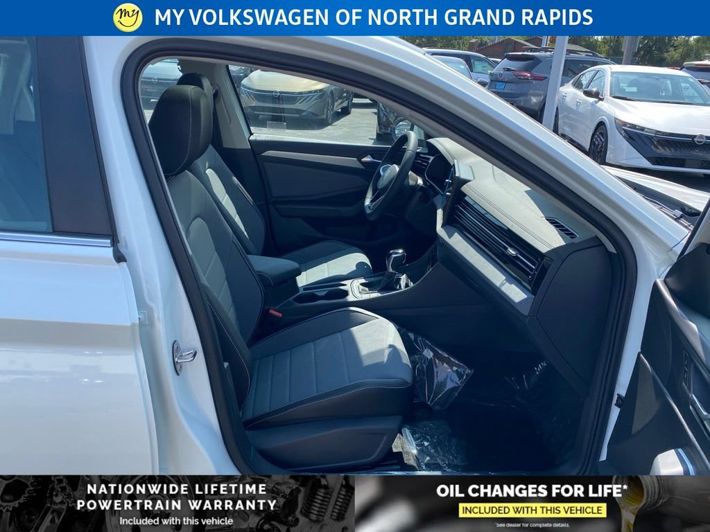 New 2026 Volkswagen Jetta SE FWD image 22