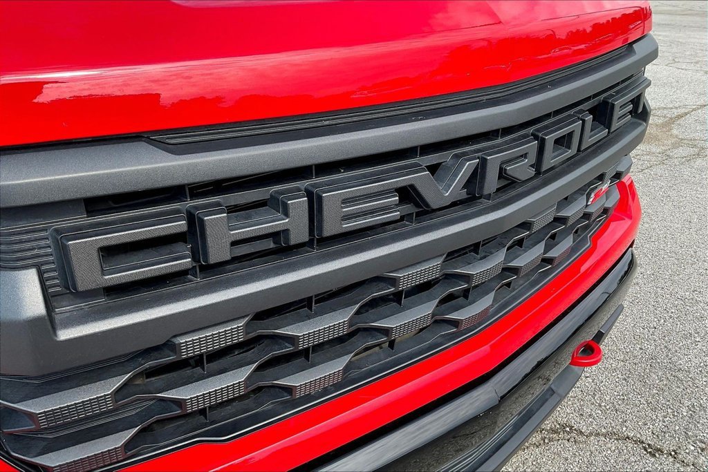 Used 2024 Chevrolet Silverado 1500 Custom Trail Boss AWD/4WD image 24
