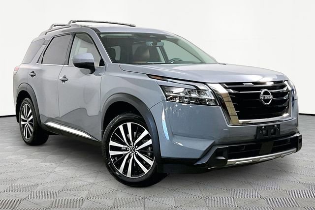 Used 2024 Nissan Pathfinder Platinum