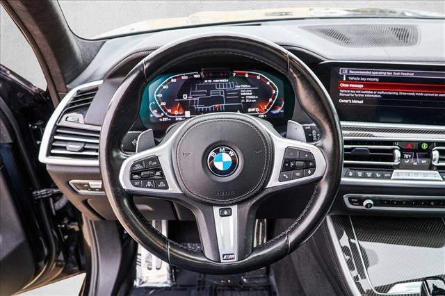 Used 2022 BMW X5 M50i image 13