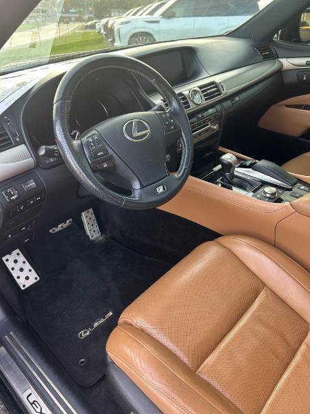 Used 2014 Lexus LS 460 AWD w/ F Sport Package image 17