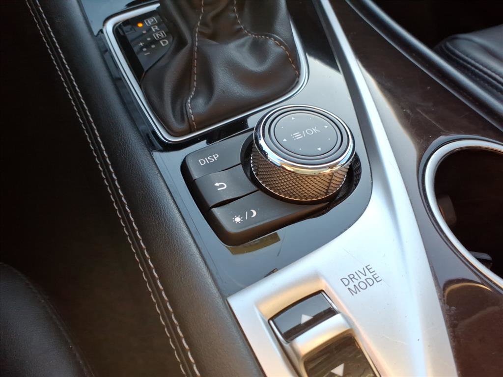 Used 2018 INFINITI Q50 Luxe w/ Cargo Package (L95) image 10