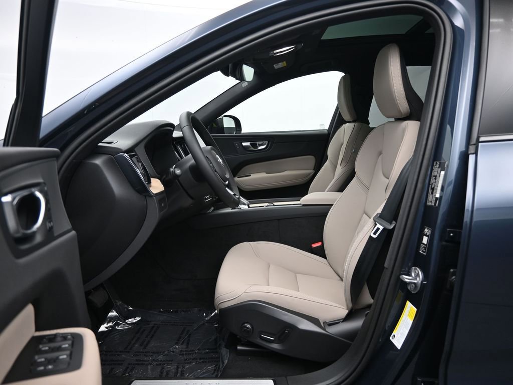 New 2026 Volvo XC60 B5 Plus w/ Climate Package AWD/4WD image 19