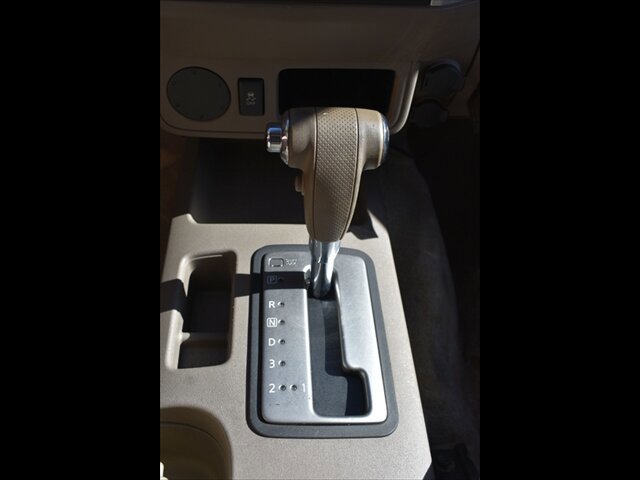 Used 2016 Nissan Frontier SV RWD image 12