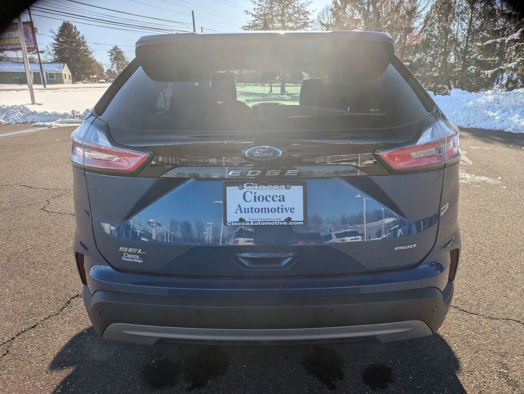 Used 2021 Ford Edge SEL w/ Convenience Package image 6