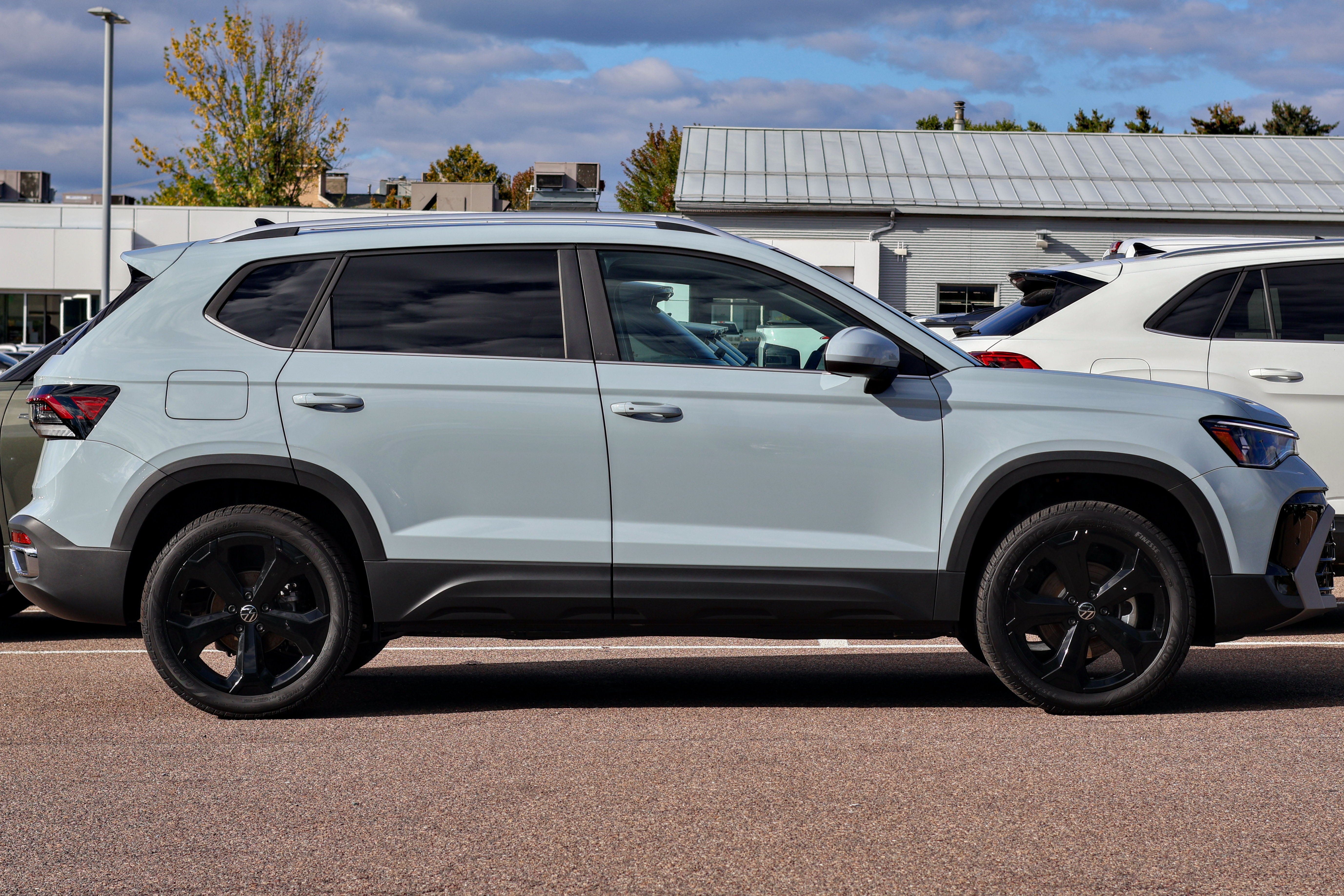 New 2026 Volkswagen Taos SEL AWD/4WD image 7