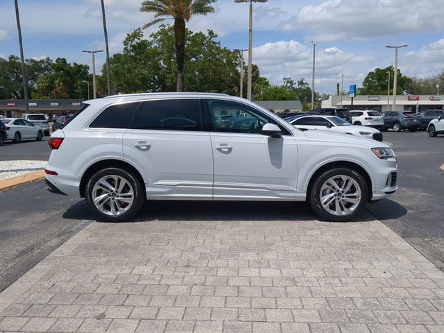 Used 2023 Audi Q7 3.0T Premium Plus w/ Premium Plus Package AWD/4WD image 3