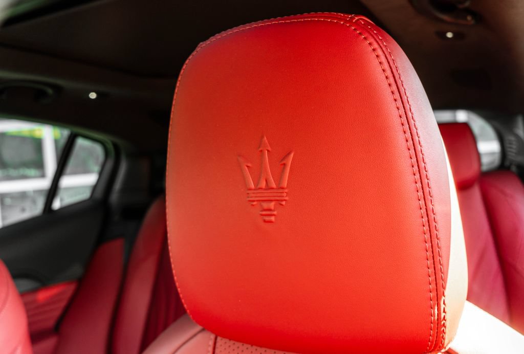 Used 2023 Maserati Grecale Modena AWD/4WD image 8