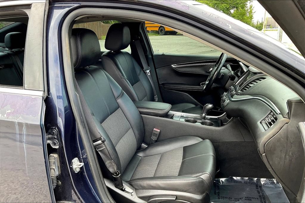 Used 2018 Chevrolet Impala LT FWD image 14