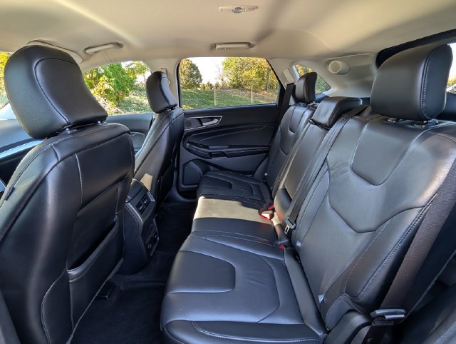 Used 2022 Ford Edge Titanium AWD/4WD image 27