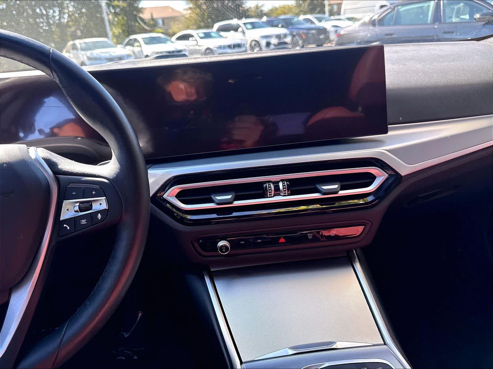 Used 2023 BMW i4 eDrive40 RWD image 11