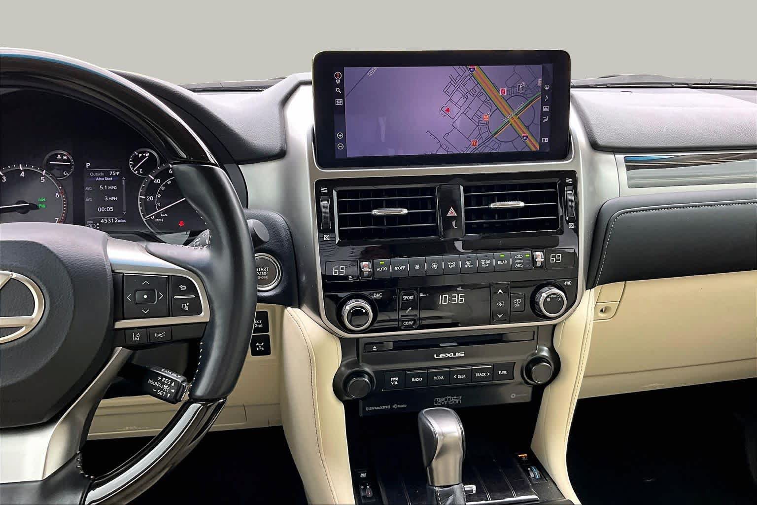 Used 2023 Lexus GX 460 Luxury w/ Sport Design Package AWD/4WD image 7
