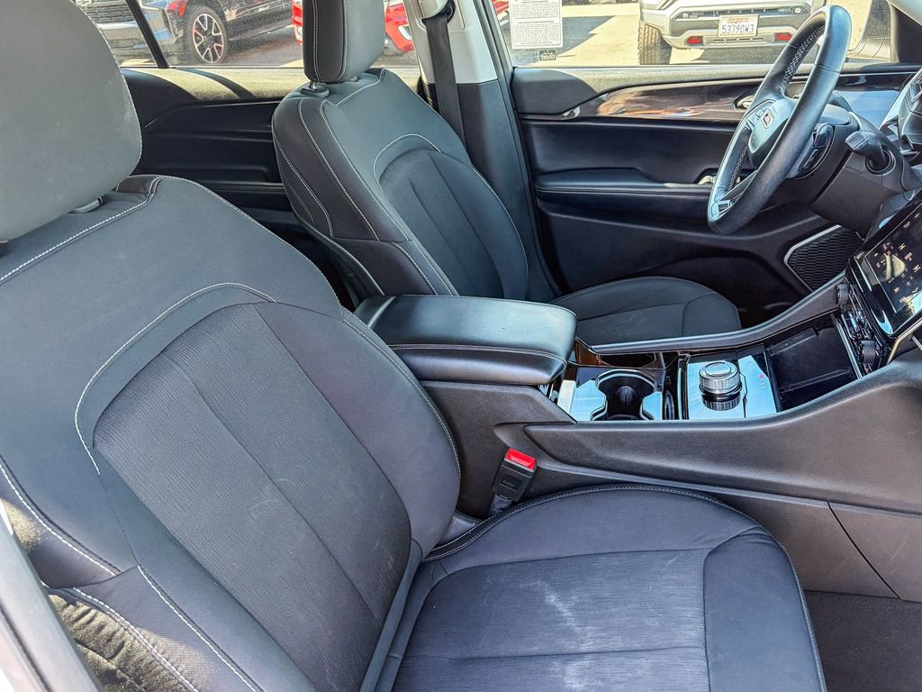 Used 2021 Jeep Grand Cherokee L Laredo w/ Luxury Tech Group I RWD image 34