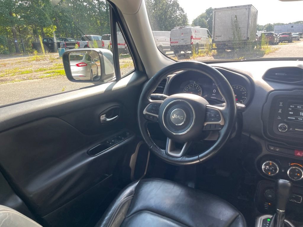 Used 2015 Jeep Renegade Limited AWD/4WD image 8