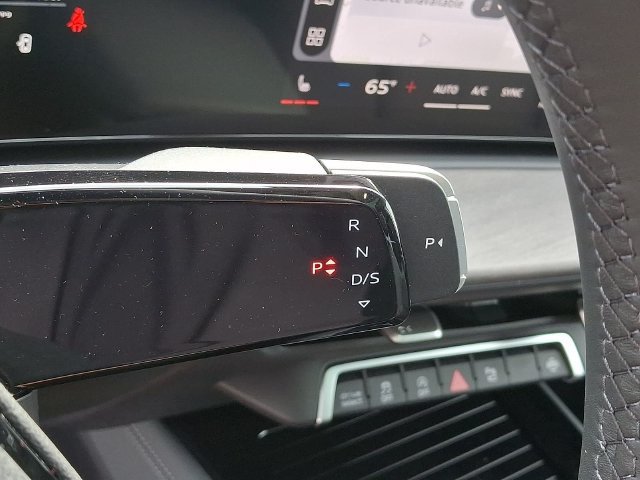 New 2026 Audi Q3 quattro 2.0T AWD/4WD image 11