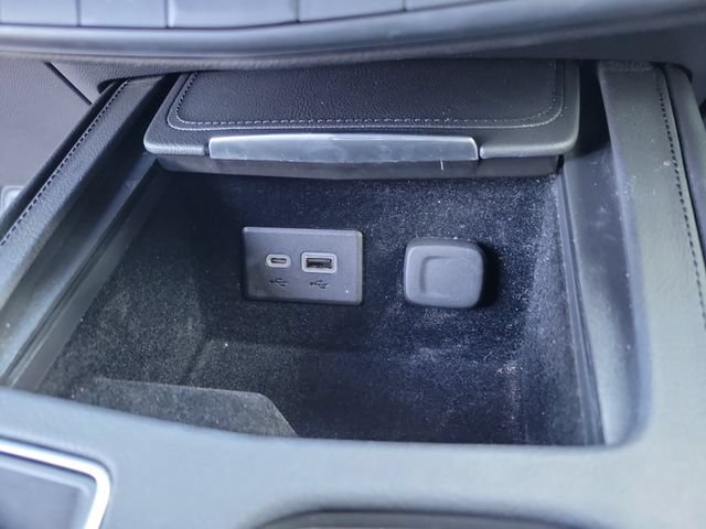 Used 2019 Cadillac XT4 Premium Luxury FWD image 31