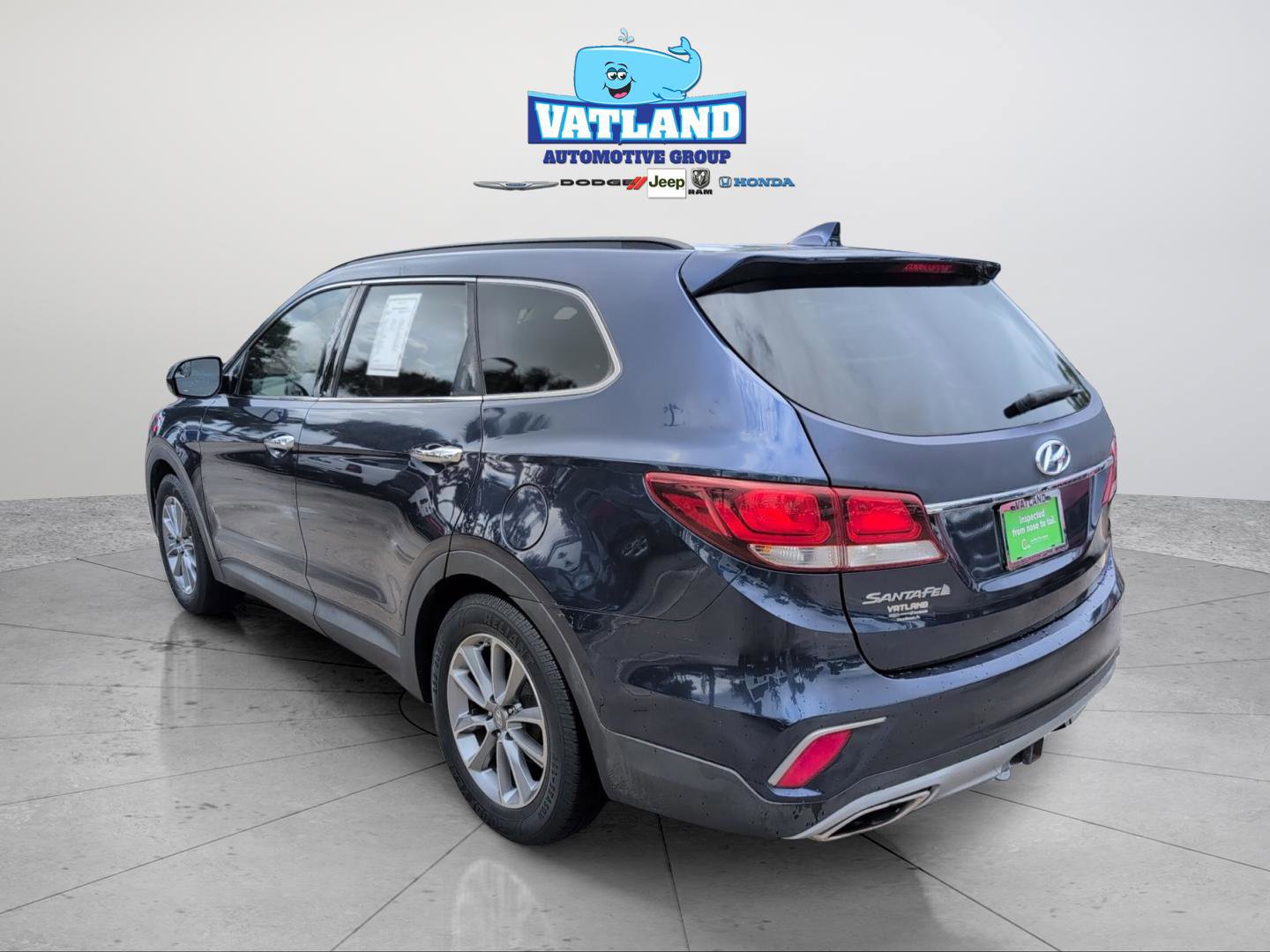 Used 2017 Hyundai Santa Fe SE image 3