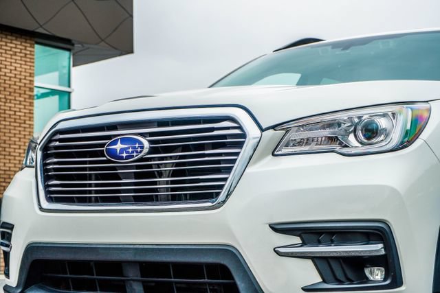 Used 2019 Subaru Ascent Limited AWD/4WD image 2