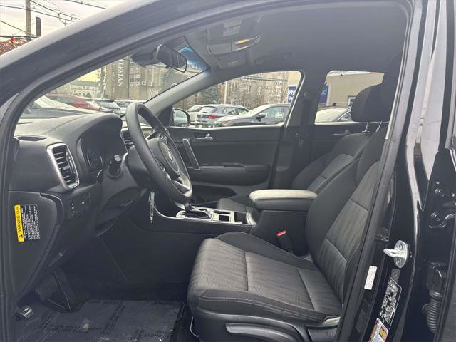 Used 2020 Kia Sportage LX image 16