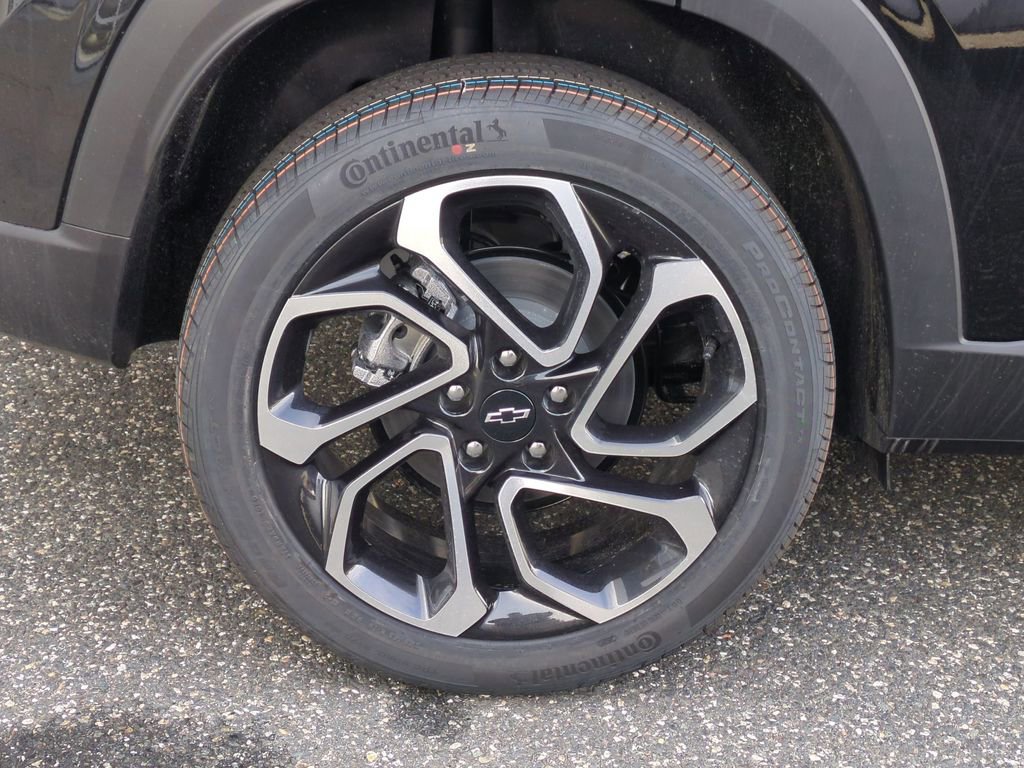 New 2026 Chevrolet Trax RS w/ Sunroof Package image 28