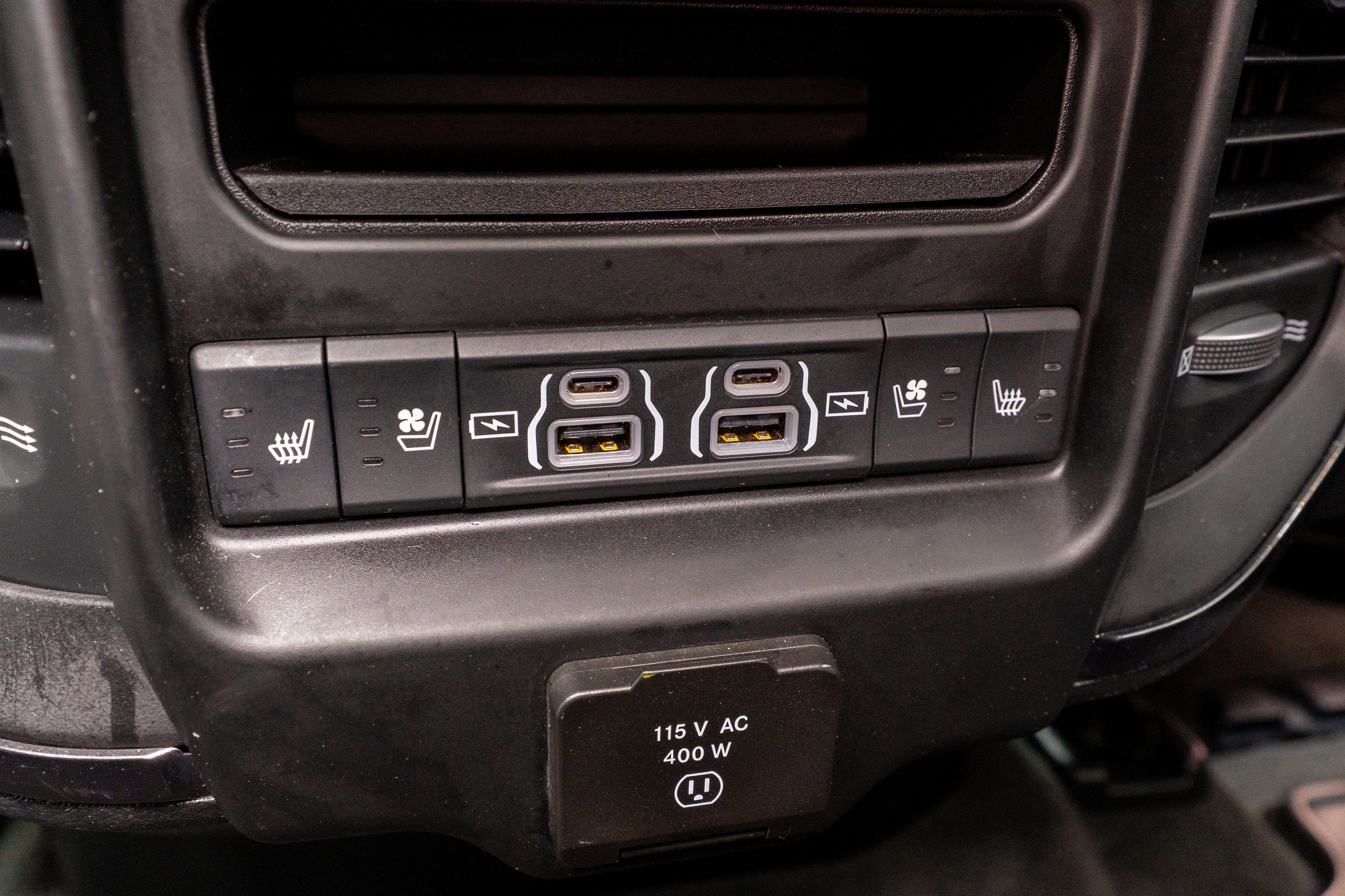 Used 2024 RAM 1500 Limited AWD/4WD image 35