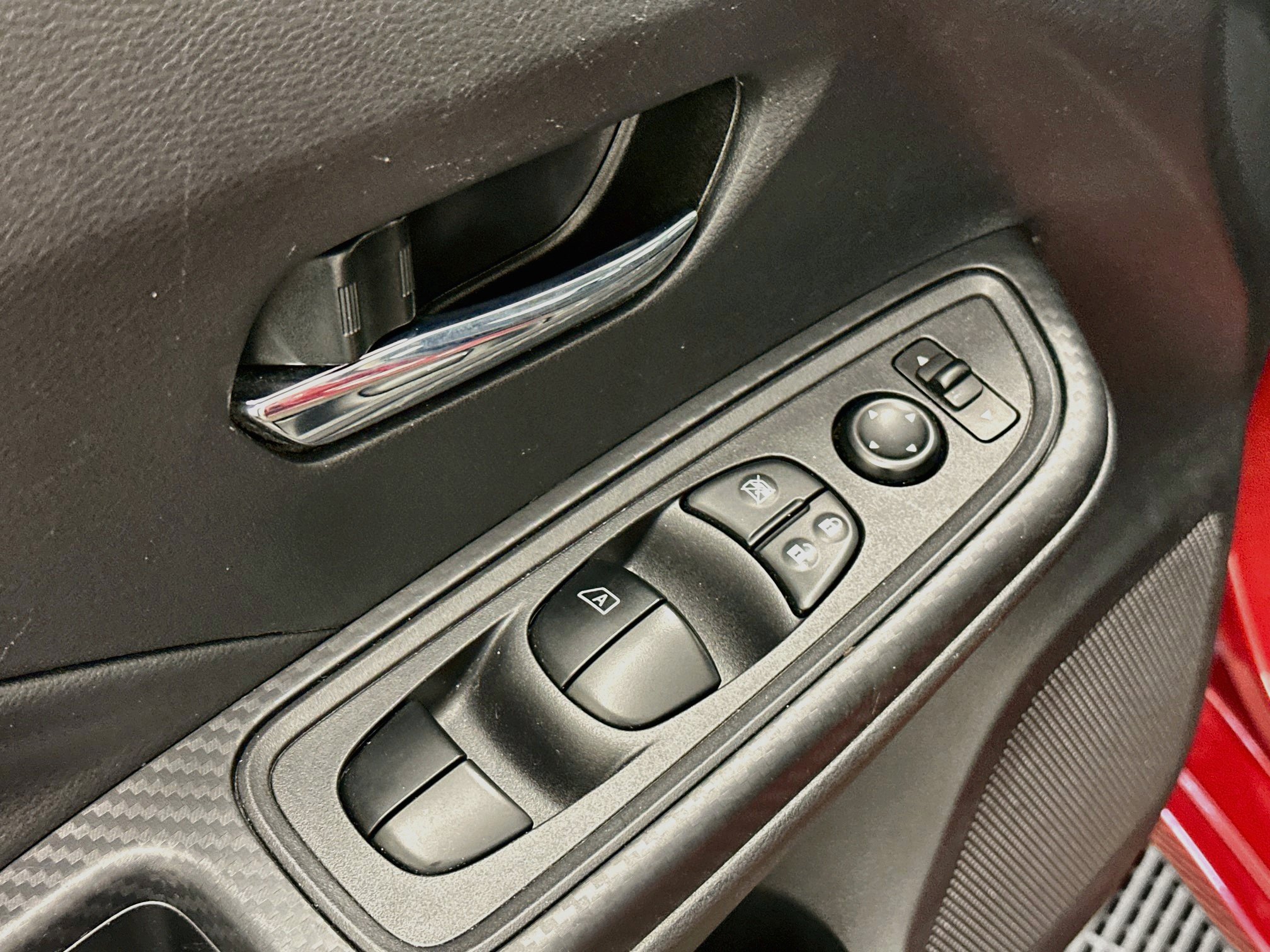 Used 2024 Nissan Versa SV FWD image 15