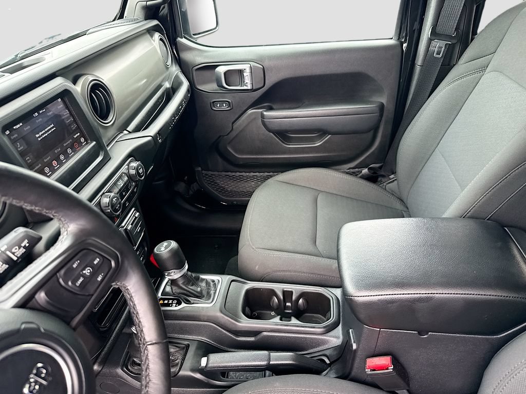 Used 2023 Jeep Wrangler Unlimited w/ Cold Weather Group AWD/4WD image 26