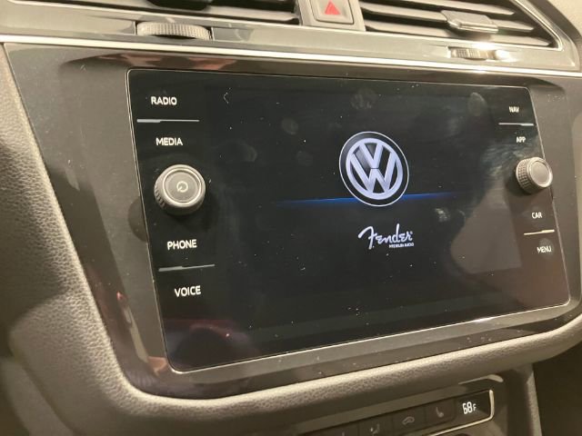 Used 2019 Volkswagen Tiguan SEL Premium R-Line AWD/4WD image 22