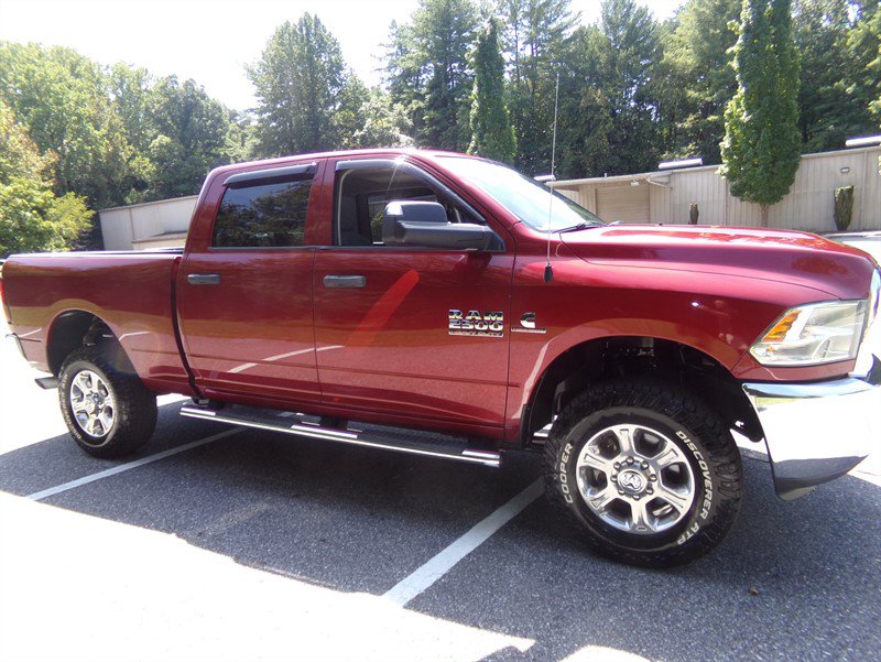 Used 2015 RAM 2500 Tradesman w/ Chrome Appearance Group AWD/4WD image 5