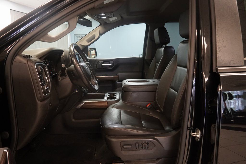 Used 2022 Chevrolet Silverado 1500 LT Trail Boss w/ Convenience Package II image 5