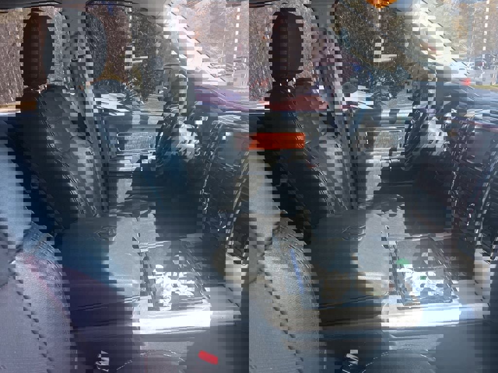 Used 2012 RAM 3500 Laramie w/ Max Tow Pkg image 4