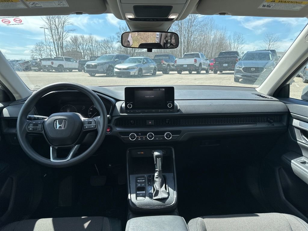Used 2025 Honda CR-V LX image 18