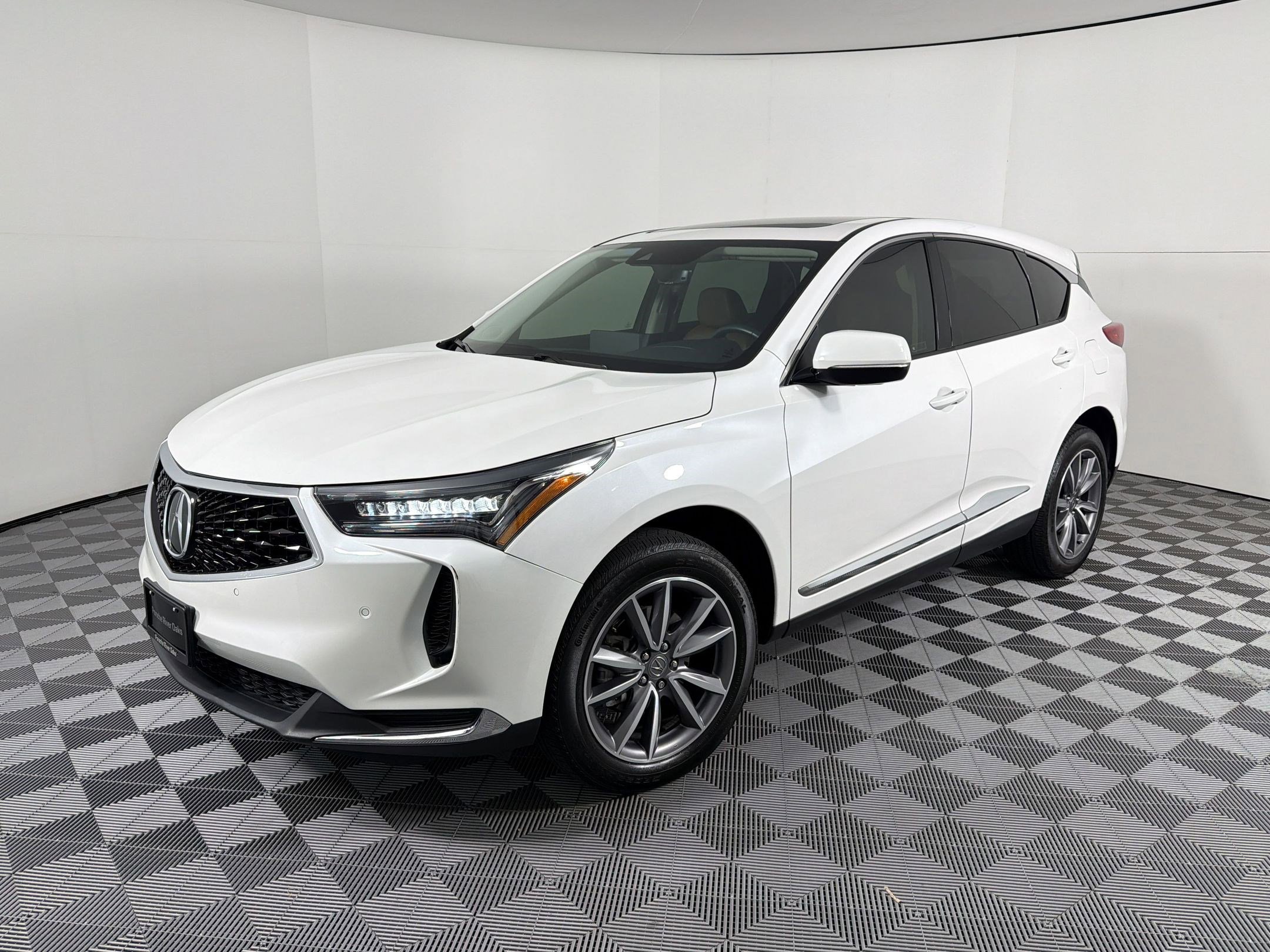 Used 2023 Acura RDX FWD w/ Technology Package image 1