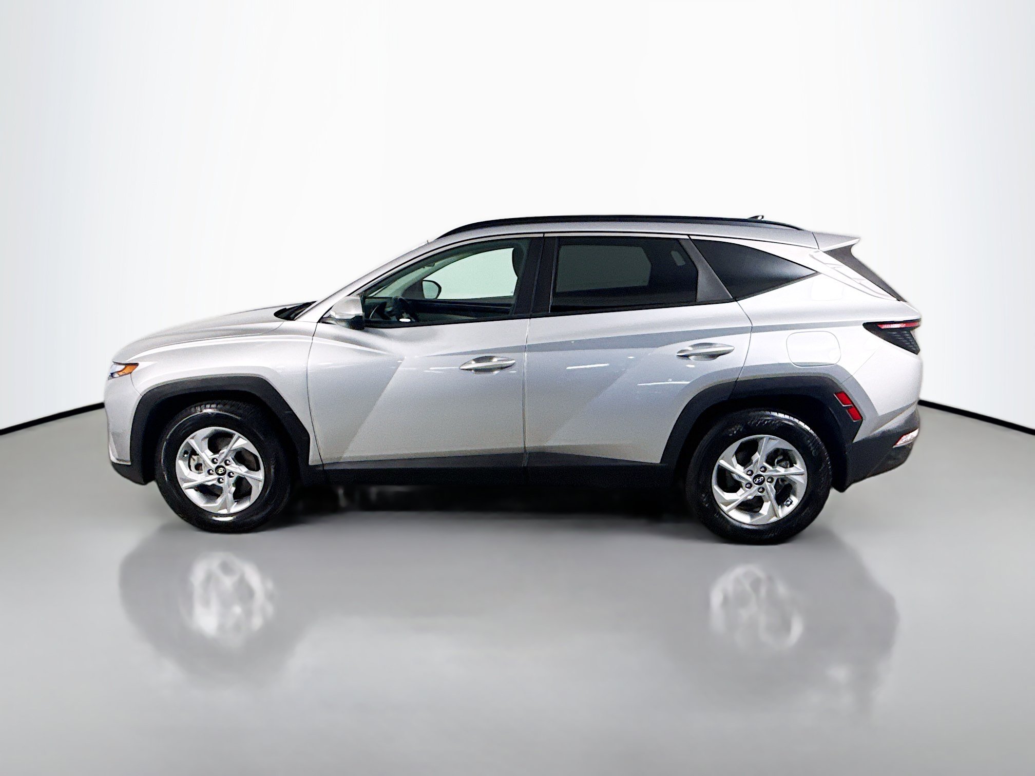 Used 2023 Hyundai Tucson SEL FWD image 6