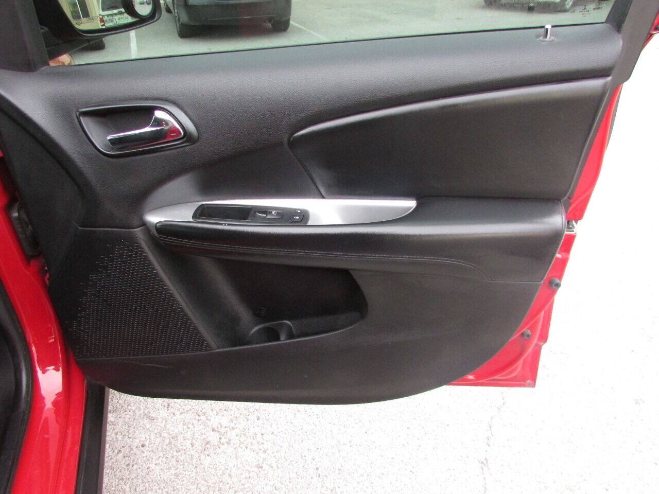 Used 2013 Dodge Journey American Value Package w/ Flexible Seating Group FWD image 32
