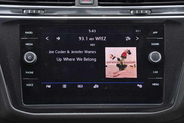 Used 2018 Volkswagen Tiguan SE FWD image 15