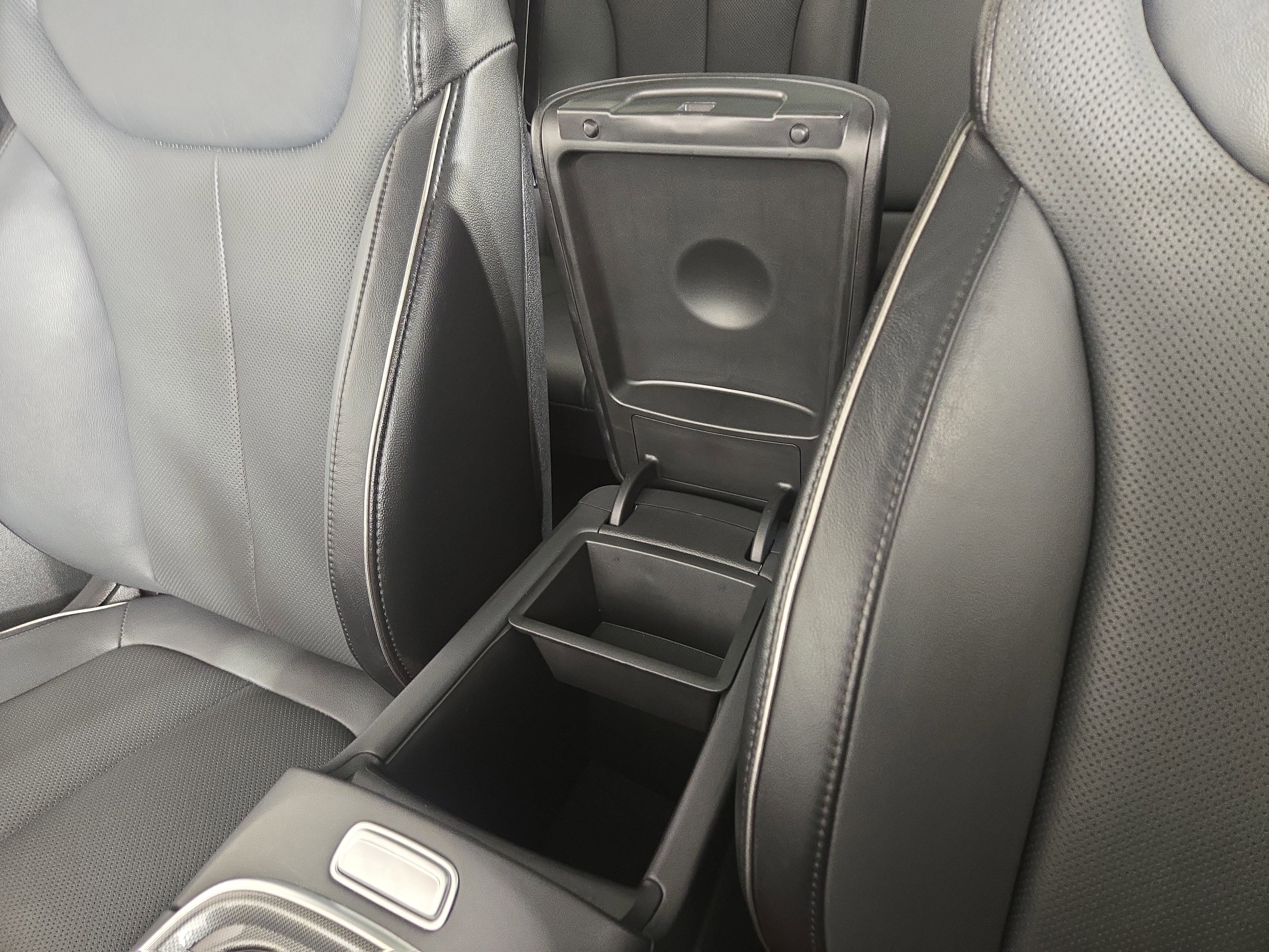 Used 2023 Hyundai Santa Fe Limited image 28