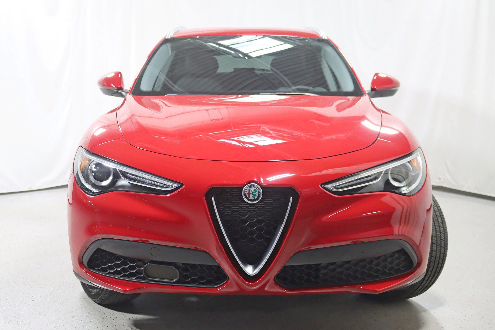 Used 2020 Alfa Romeo Stelvio Sport w/ Cold Weather Package image 8