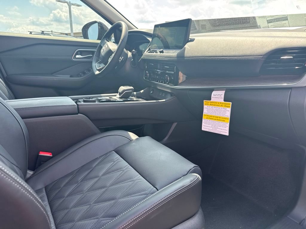New 2026 Nissan Rogue Platinum w/ Platinum Premium Package AWD/4WD image 19