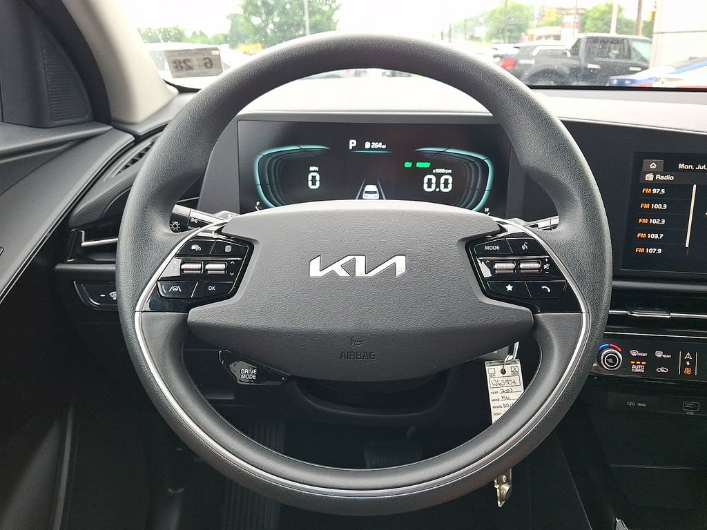 Certified 2023 Kia Niro LX FWD image 8