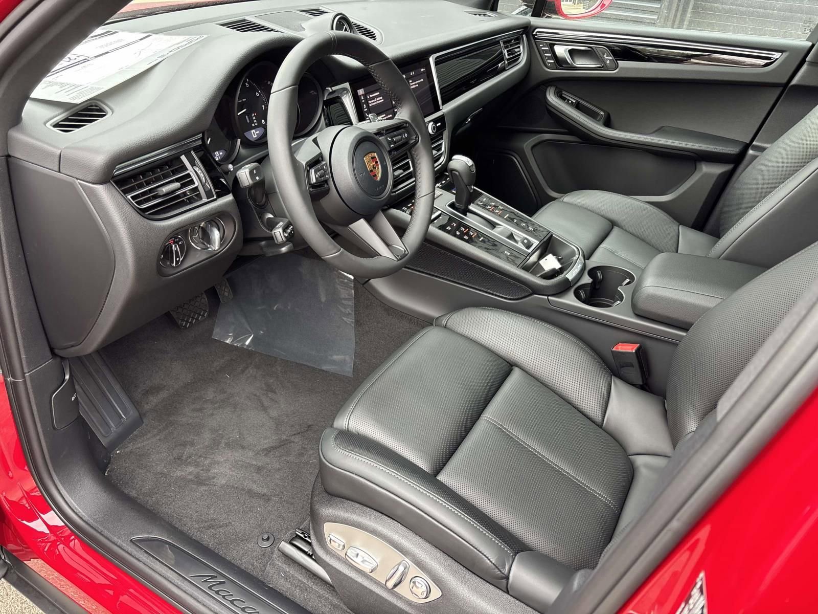 New 2026 Porsche Macan image 17