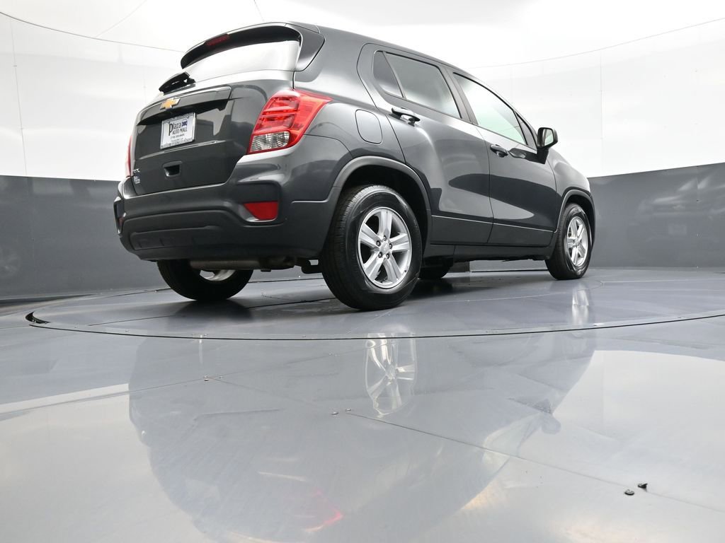 Used 2019 Chevrolet Trax LS image 28