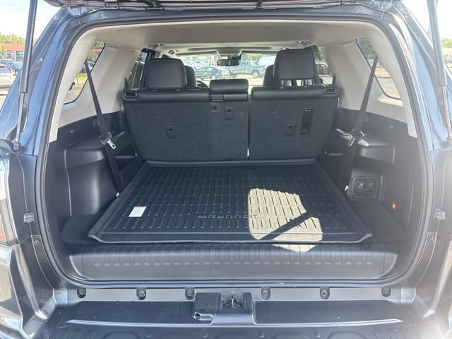 Used 2020 Toyota 4Runner Limited AWD/4WD image 20