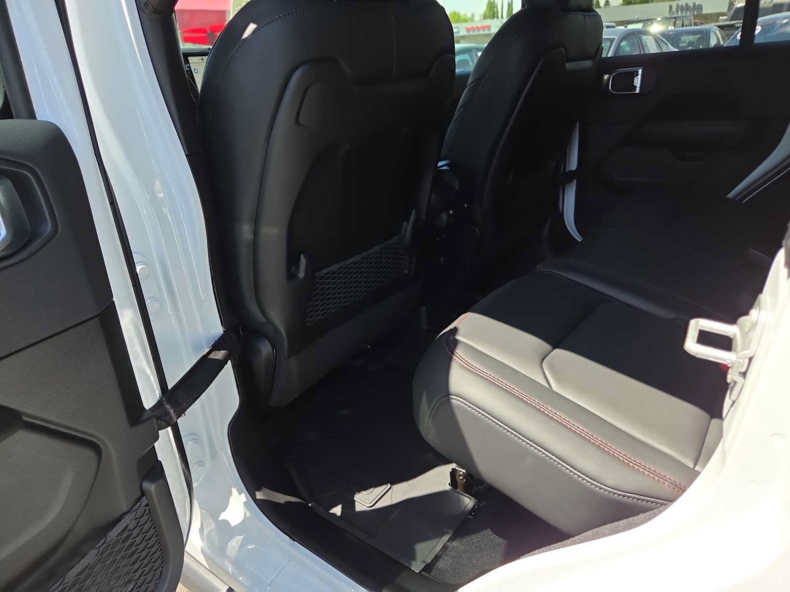 New 2026 Jeep Wrangler Unlimited Rubicon AWD/4WD image 20